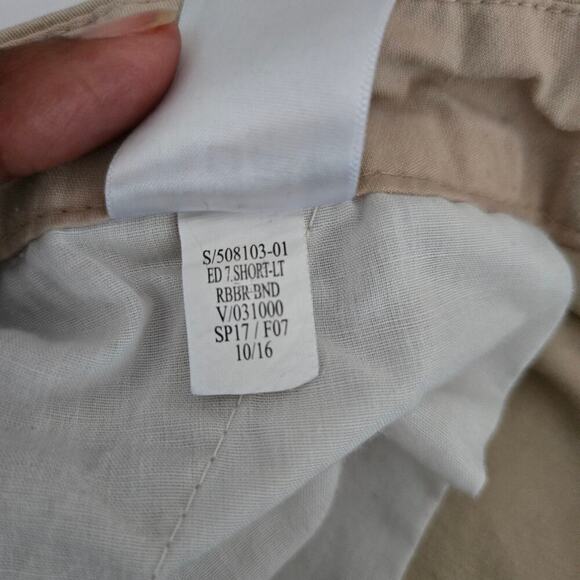 Old Navy Women’s Perfect Shorts 3.5” Khaki Size 16 – Classic Summer Style - Picture 5 of 6